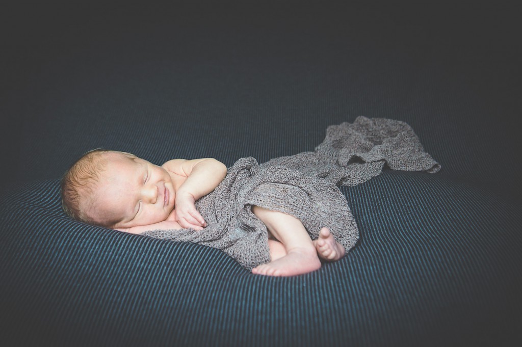 Nyfödd bebis, barnfoto, barn, barnfotograf, barnbilder, familj, familjefoto, familjefotograf, familjebilder, syskon, syskonbilder, syskonfoto, syskonfotograf