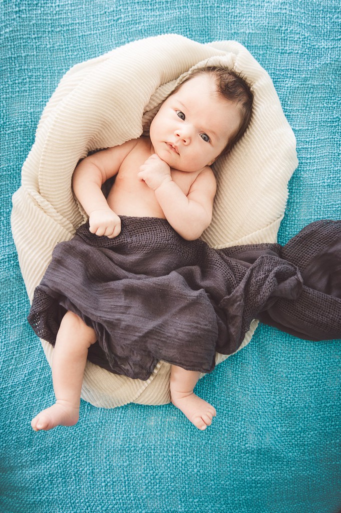 Nyfödd, newborn, barnfotograf, Täby, Vallentuna