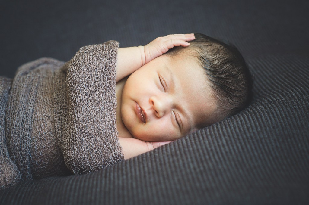 Nyfödd bebis, barnfoto, barn, barnfotograf, barnbilder, familj, familjefoto, familjefotograf, familjebilder, syskon, syskonbilder, syskonfoto, syskonfotograf