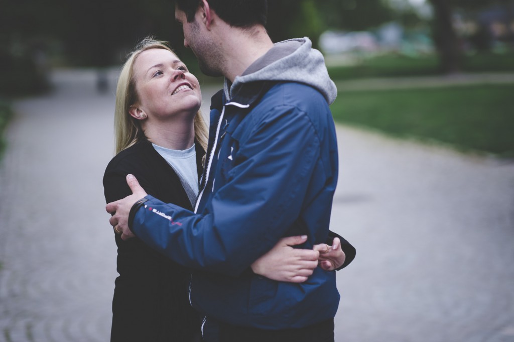 Förlovningsfotografering i Enköping