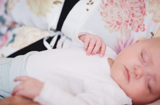 barn, barnfotograf, bebis, lifestylefotografering, lifestyle, bebisfoto, mamma, dotter