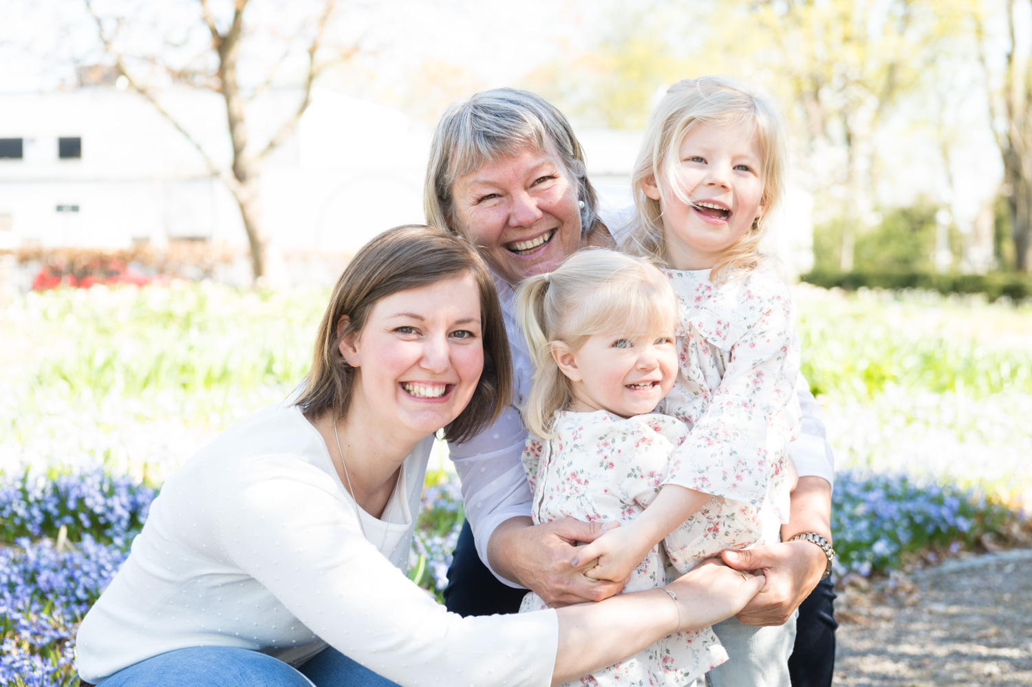 barn, familj, barnfotografering, syskon, familjefotografering, drömparken, enköping, park, mors dag, morsdagsfotografering,barn