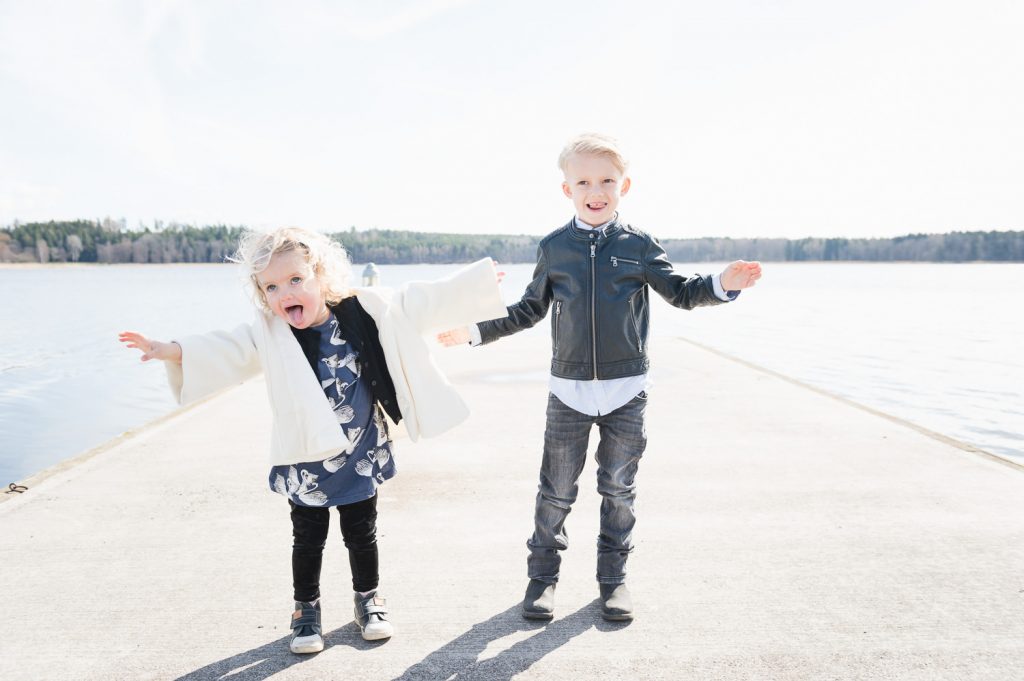 barn, barnfoto, barnfotograf, familjefotograf, syskonsfoto, morsdagsfoto