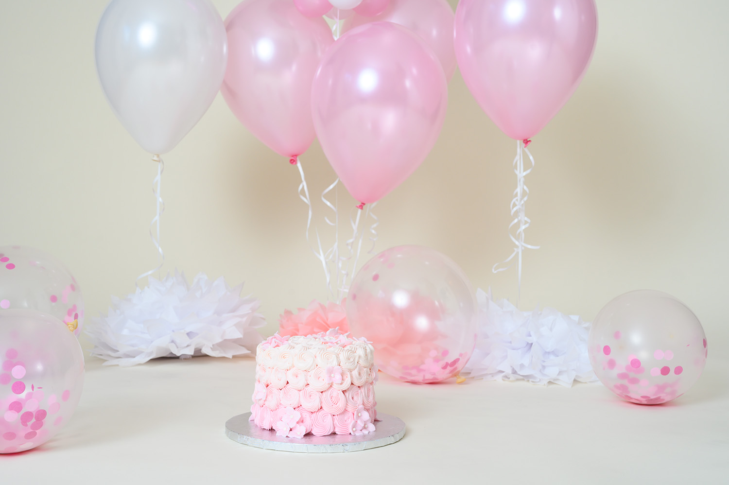 Smash the cake